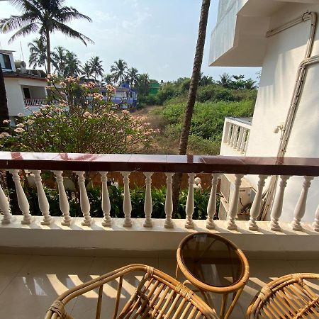 Shanu'S Seaside Inn - A Family-Run Guesthouse Just 100 Metres From Candolim Beach Εξωτερικό φωτογραφία