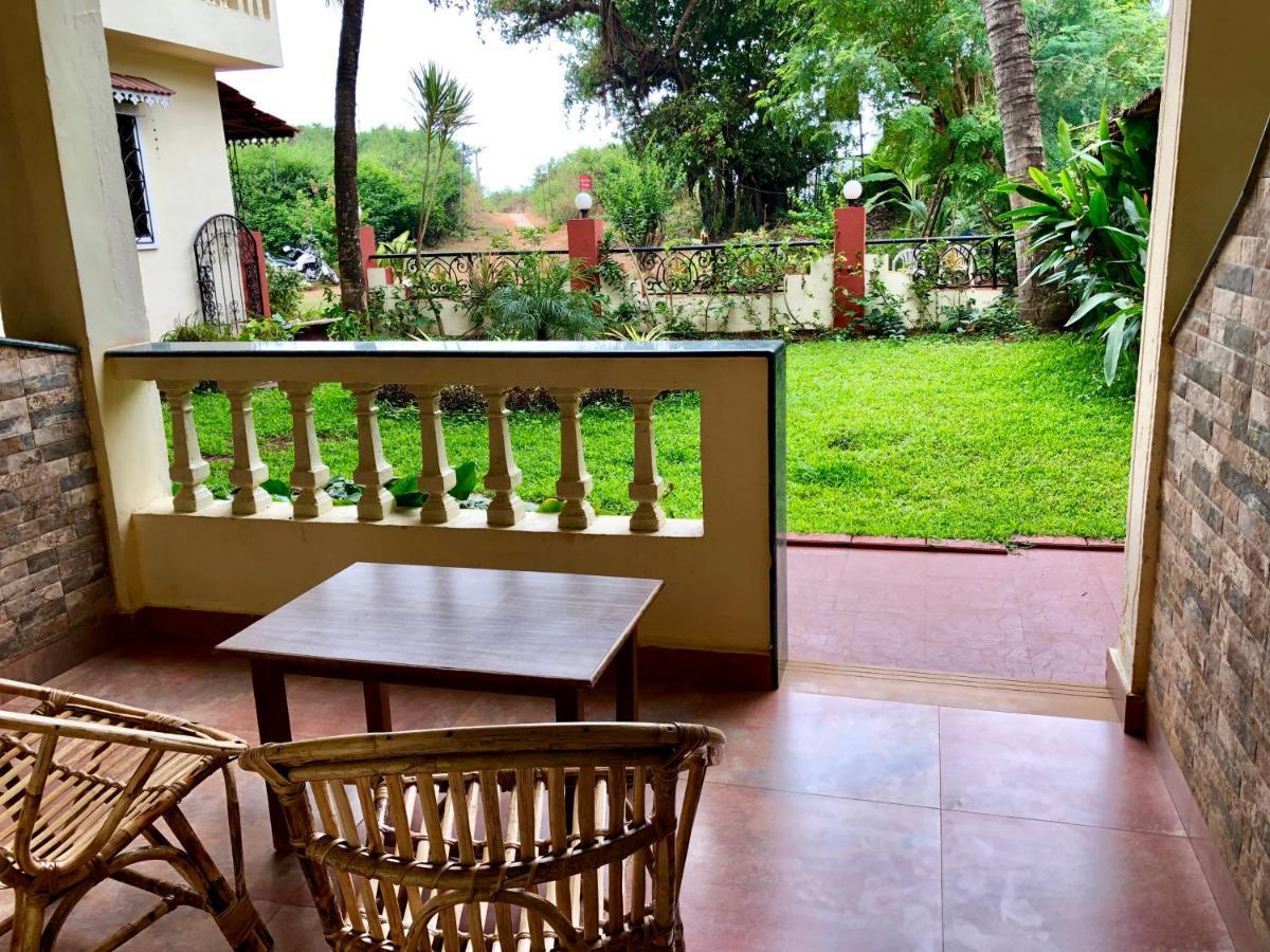 Shanu'S Seaside Inn - A Family-Run Guesthouse Just 100 Metres From Candolim Beach Εξωτερικό φωτογραφία