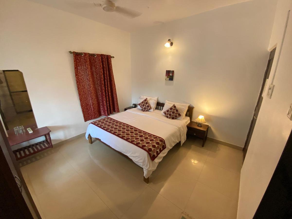 Shanu'S Seaside Inn - A Family-Run Guesthouse Just 100 Metres From Candolim Beach Εξωτερικό φωτογραφία